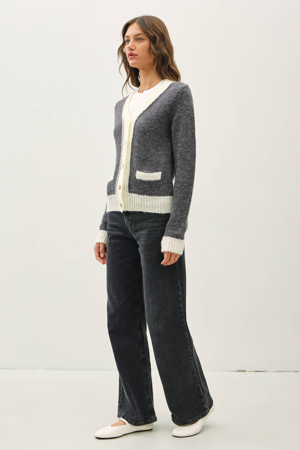 TWO TONE VARSITY STYLE BUTTON UP CARDIGAN