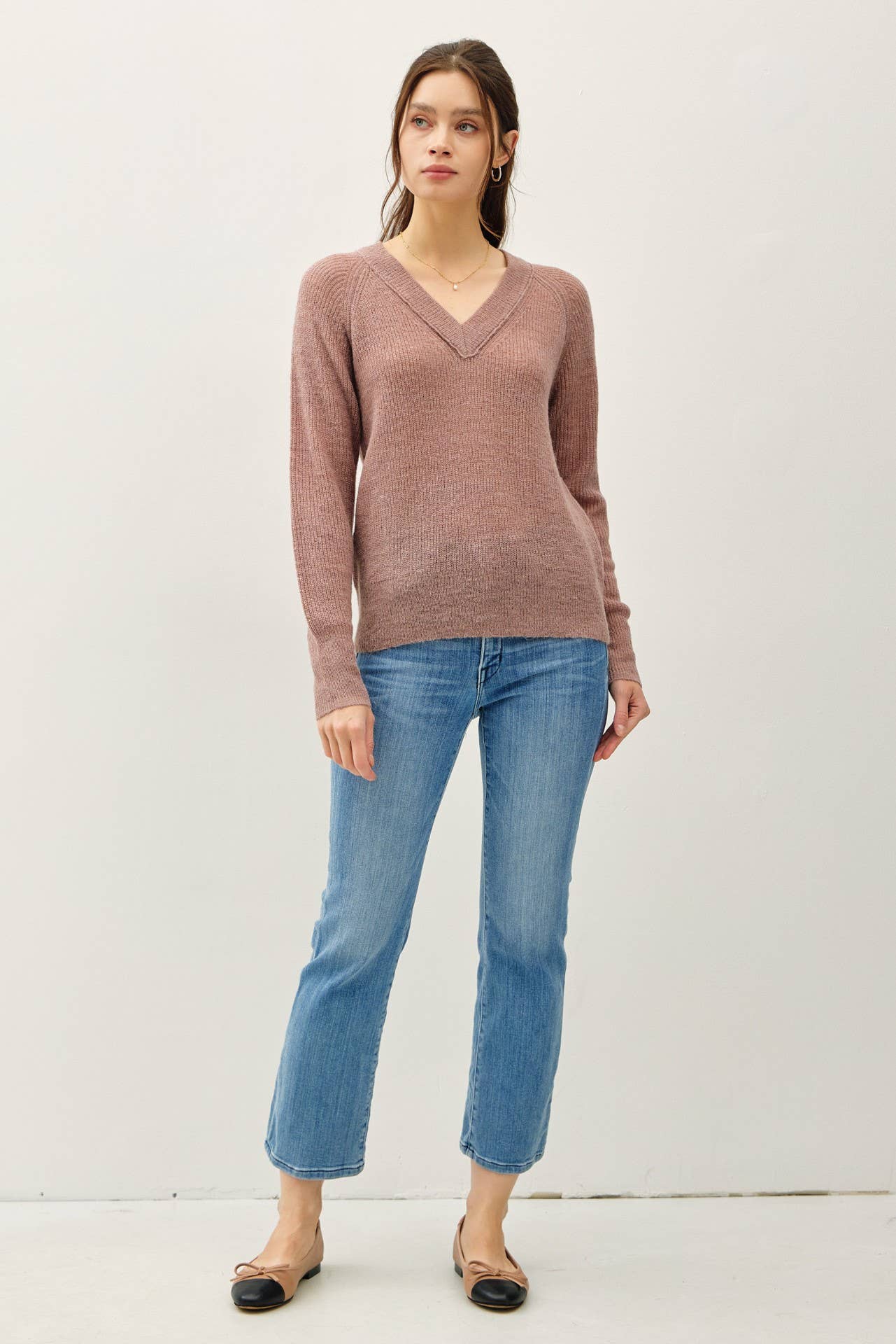 WOOL BLEND LIGHTWEIGHT VARSITY STYLE SWEATER