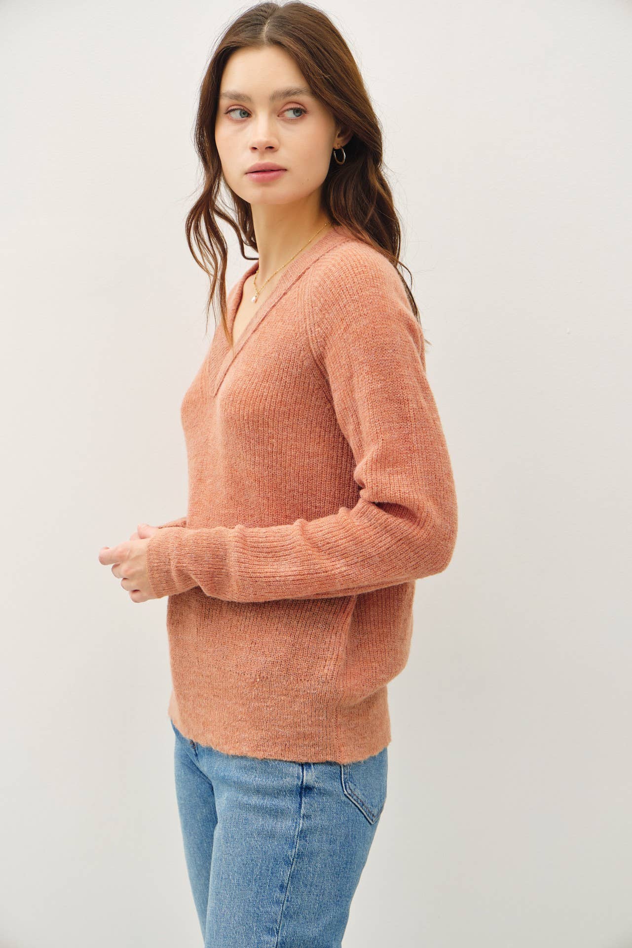 WOOL BLEND LIGHTWEIGHT VARSITY STYLE SWEATER
