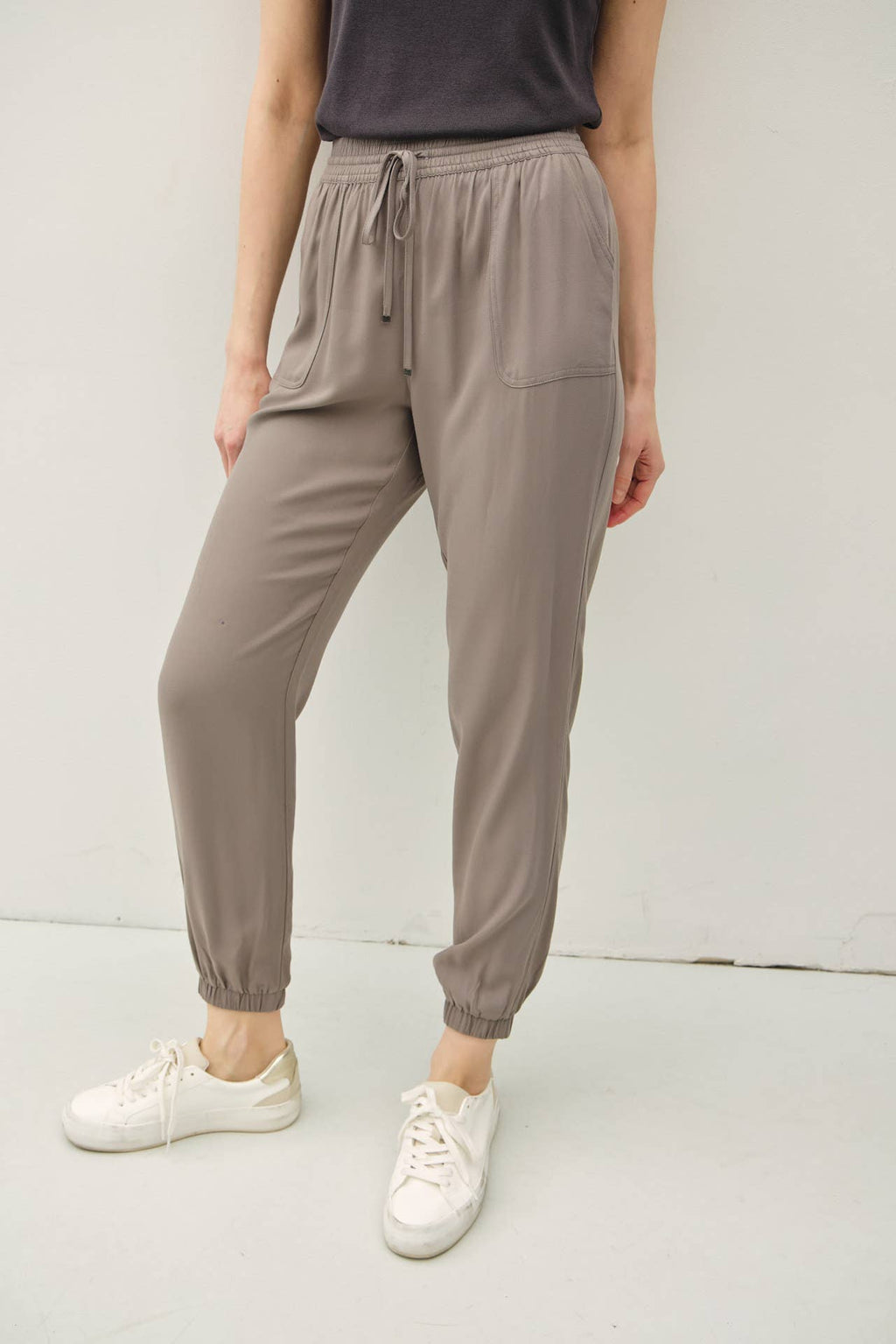 HIGH RISE ELASTIC DRAWSTRING JOGGER PANTS