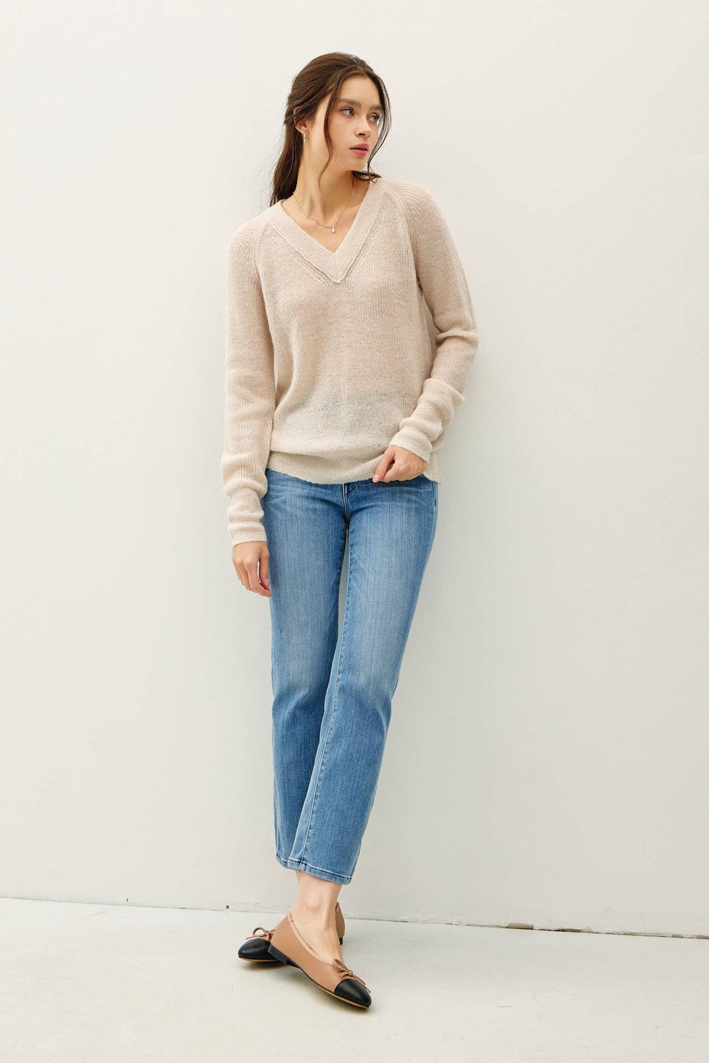 WOOL BLEND LIGHTWEIGHT VARSITY STYLE SWEATER