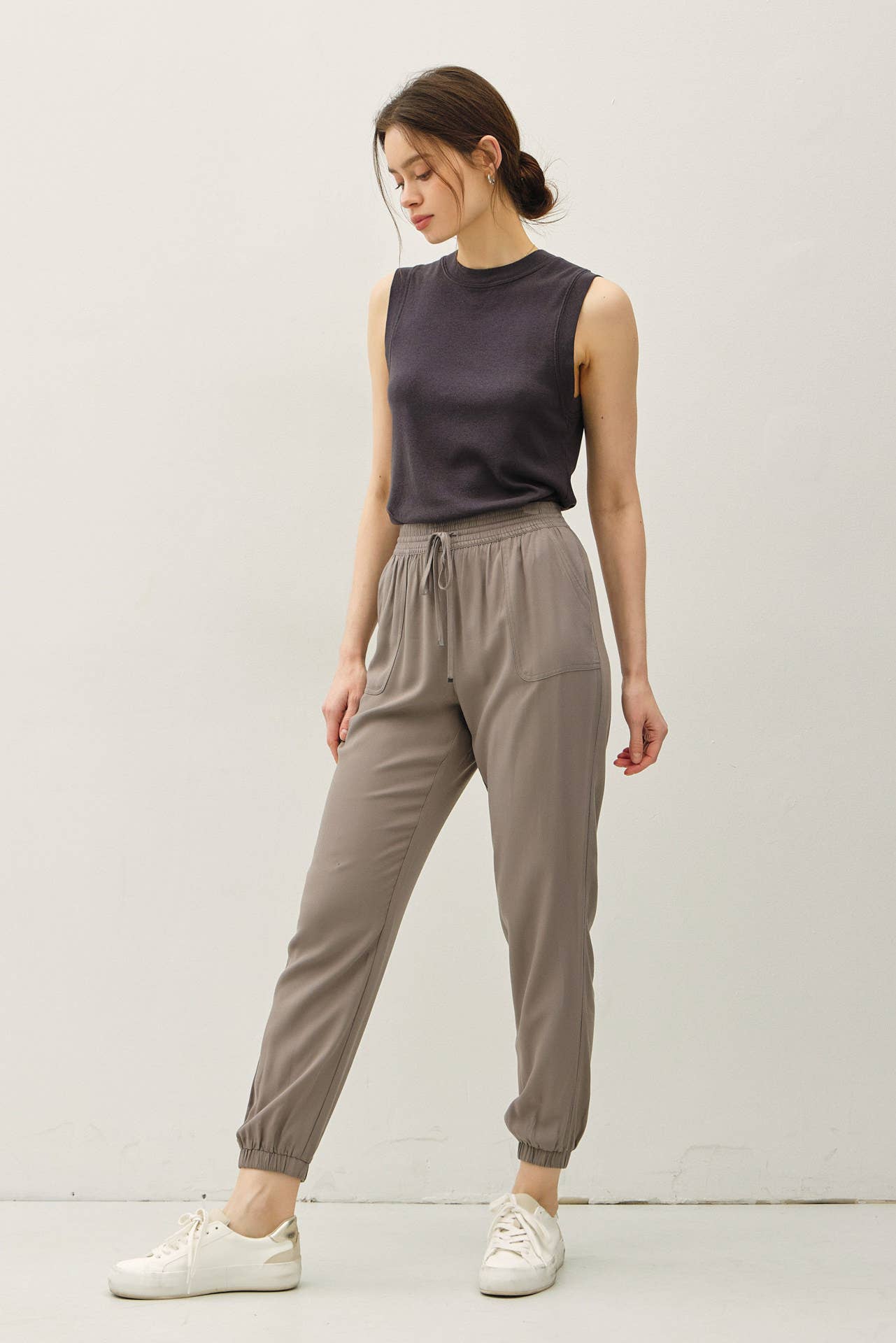HIGH RISE ELASTIC DRAWSTRING JOGGER PANTS