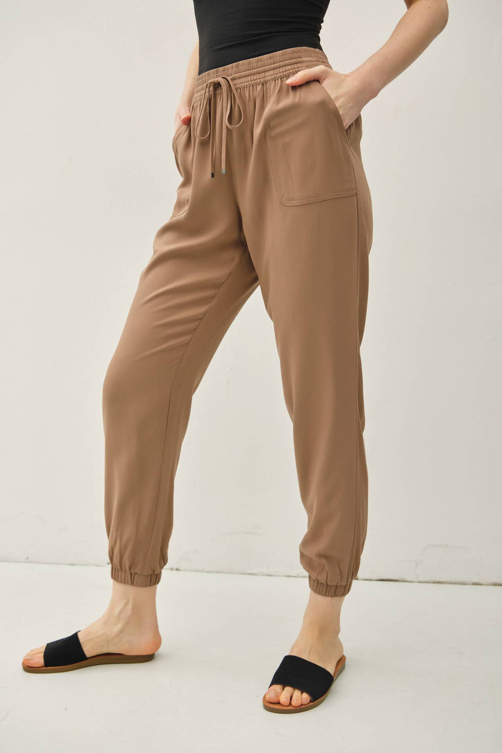 HIGH RISE ELASTIC DRAWSTRING JOGGER PANTS