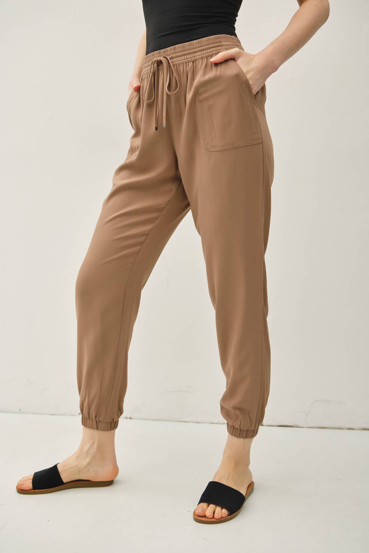 HIGH RISE ELASTIC DRAWSTRING JOGGER PANTS