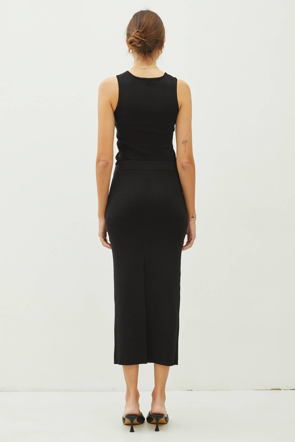 KNITTED HIGH RISE MIDI SKIRT