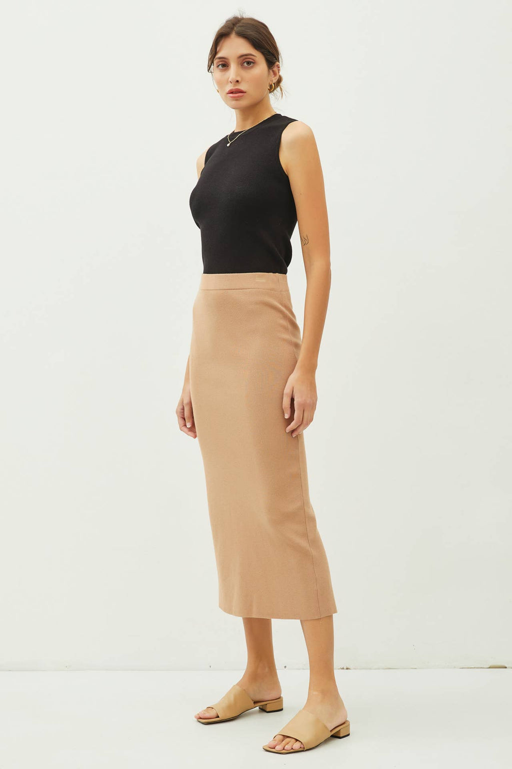 KNITTED HIGH RISE MIDI SKIRT