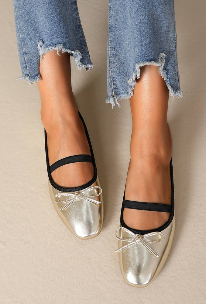 Flat ballet shoes