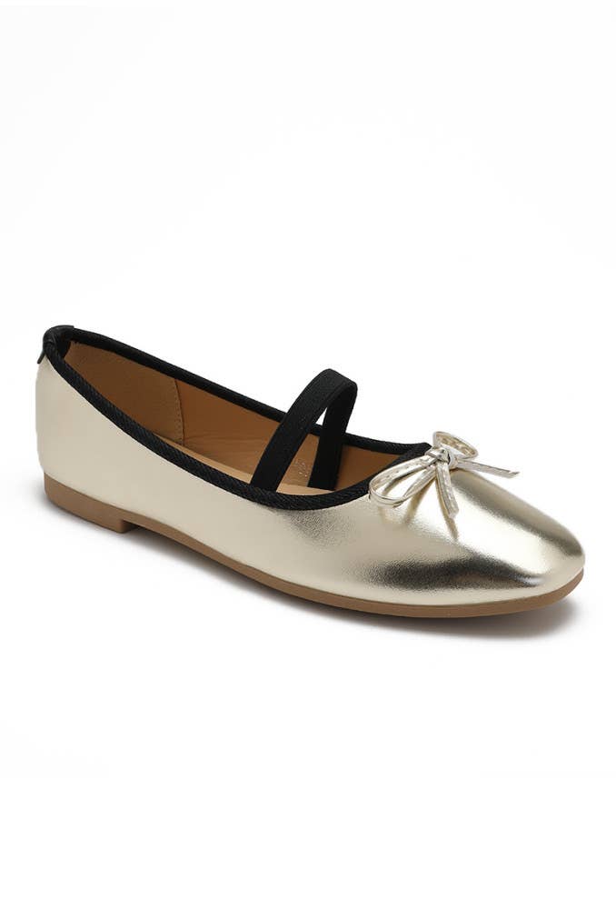 Flat ballet shoes