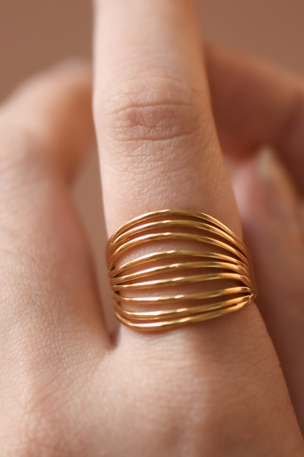 Curvy Line Ring