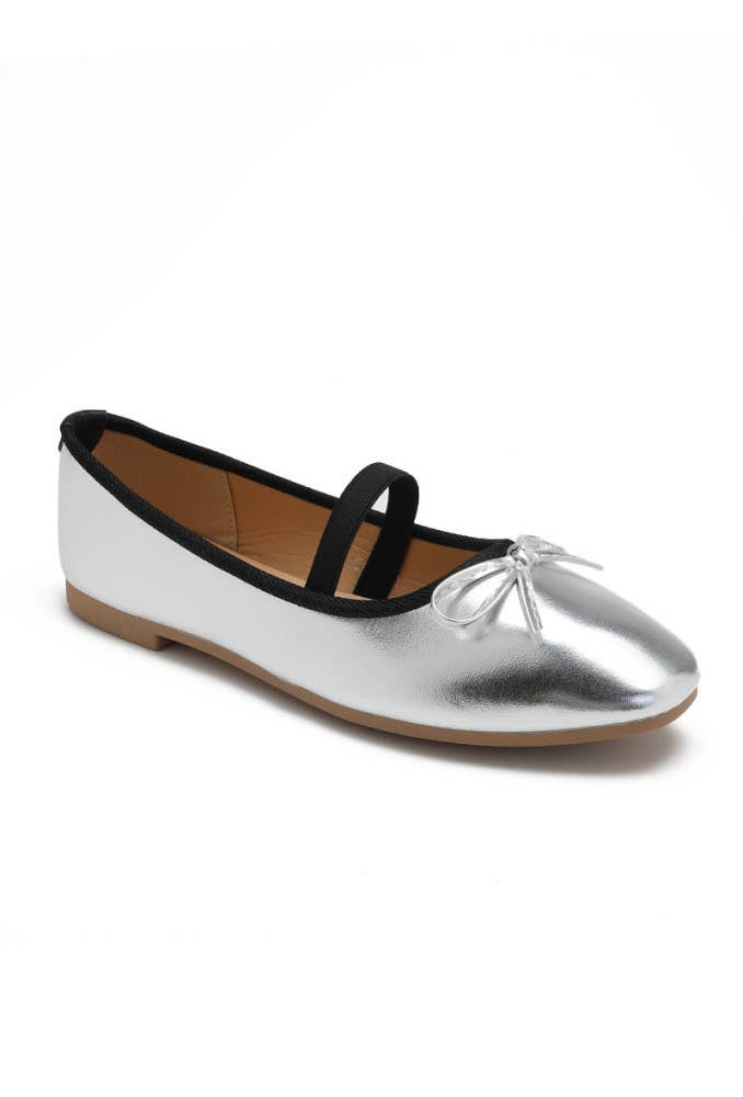 Flat ballet shoes